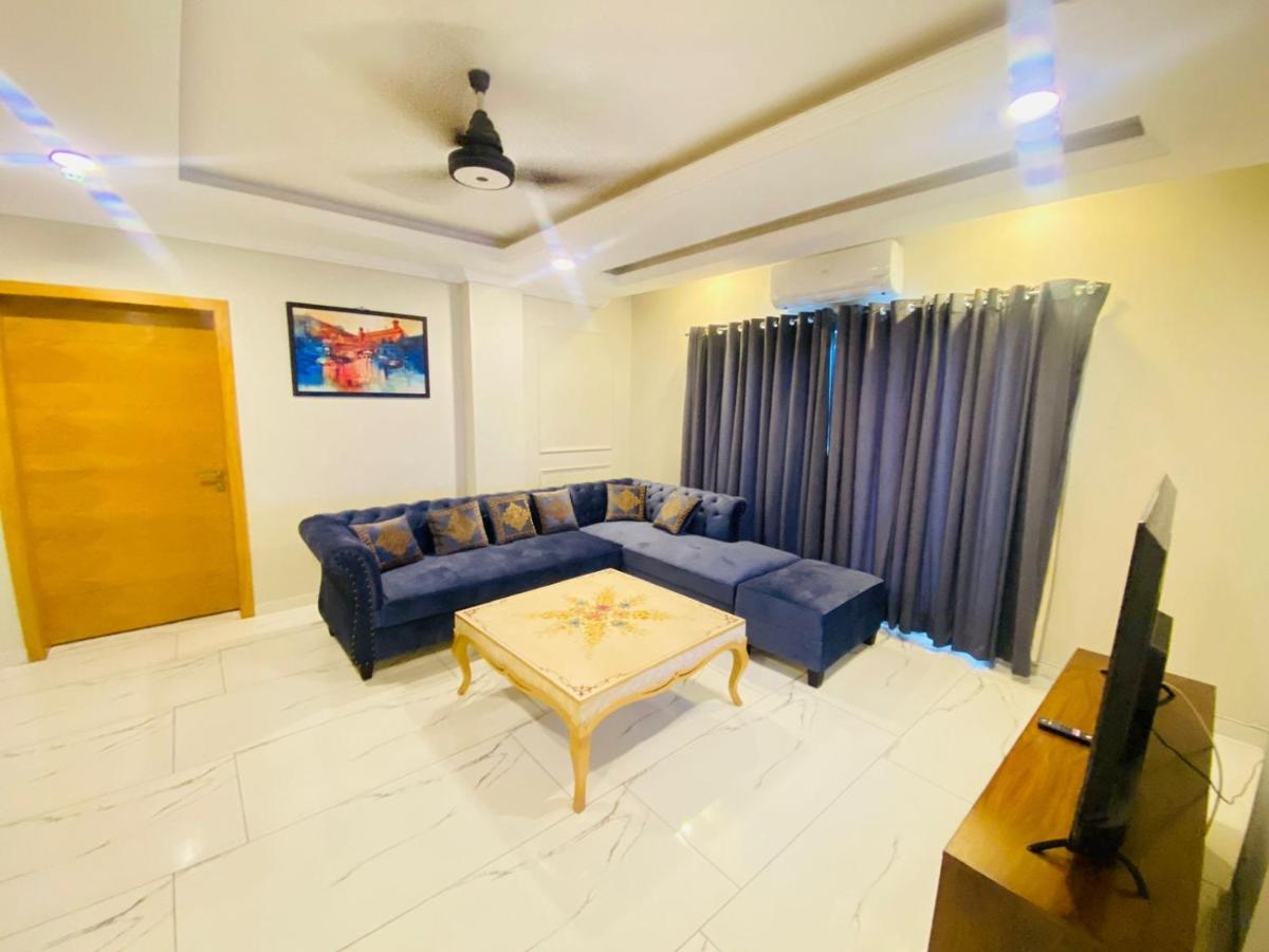 Holidazzle Serviced Apartments Bahria Town Rawalpindi Dış mekan fotoğraf